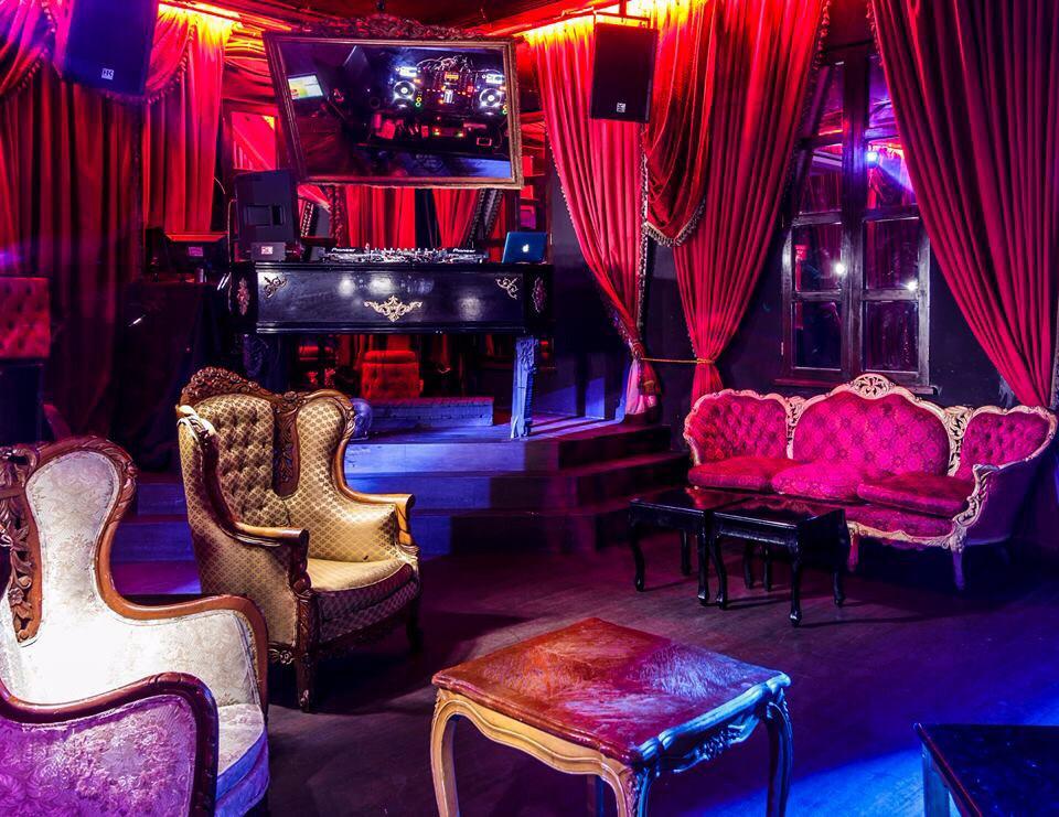 Bling Club Rome | Promotions | Reserve your table | Reggaeton & Hip-hop|